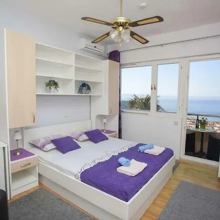 Affittacamere And With A Swimming Pool - 6643 Makarska